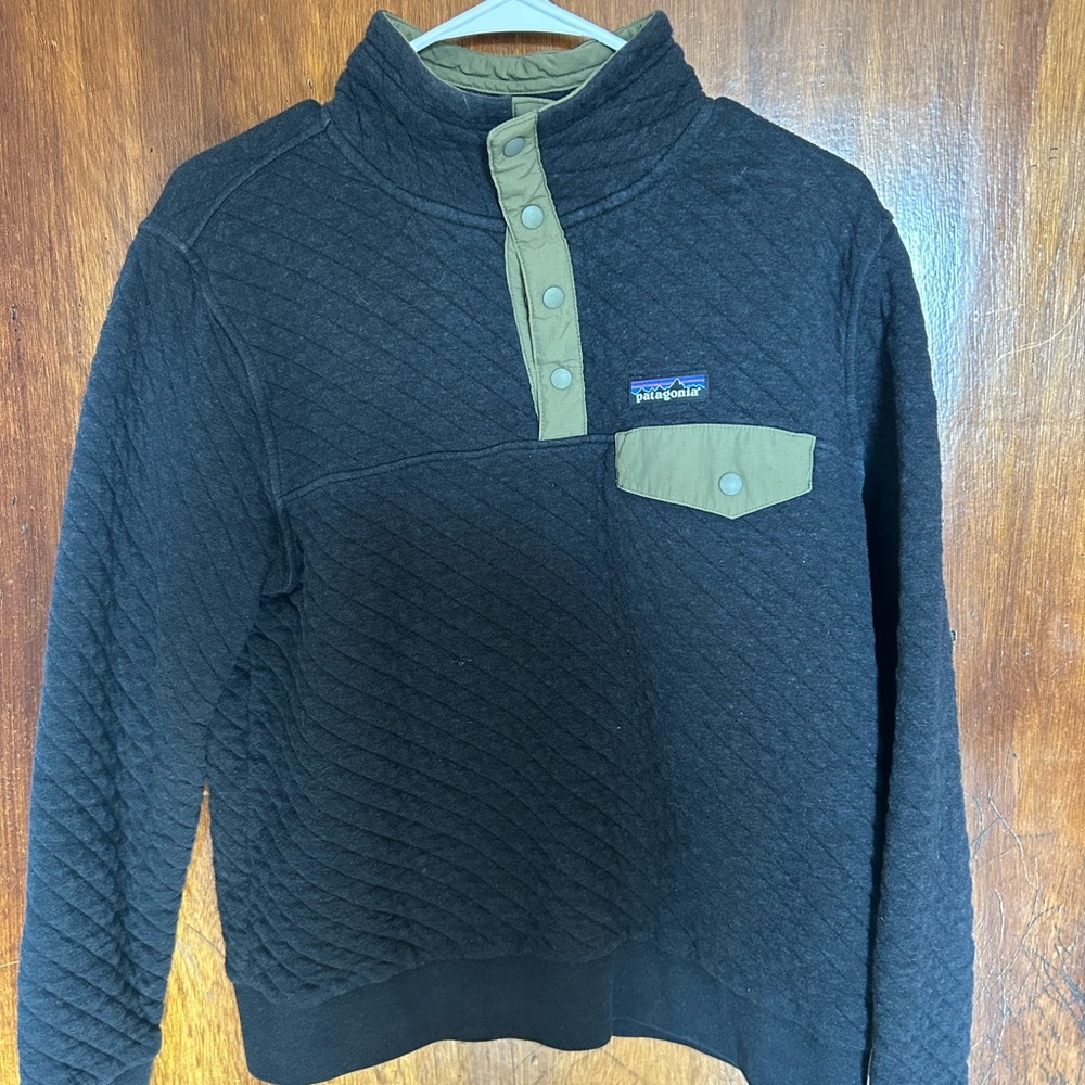 Patagonia Black Quilted Pullover